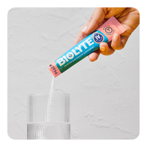 AltDescription_BIOLYTE_2025_OTG_PEACH_POUR